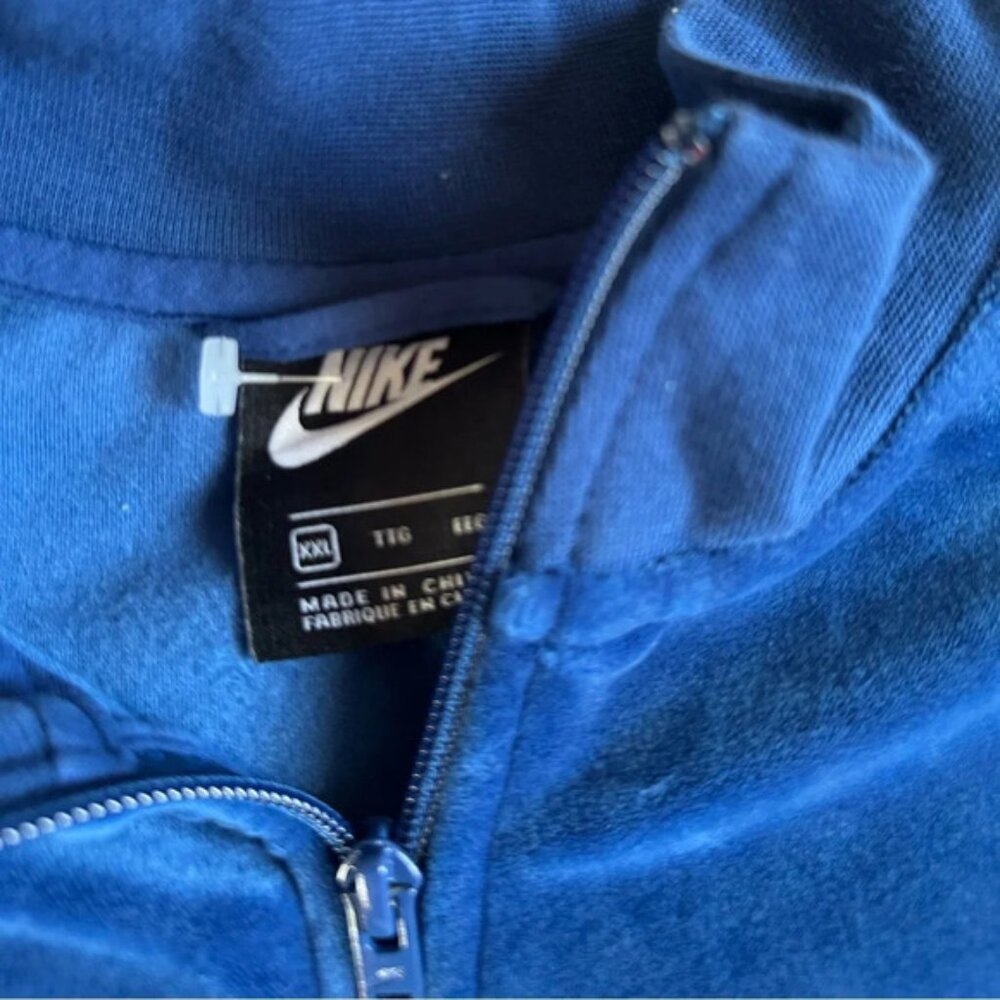 Nike Loose Fit Cropped Full Zip Front Colorblock Fleece Women's Jacket - Picture 3 of 4